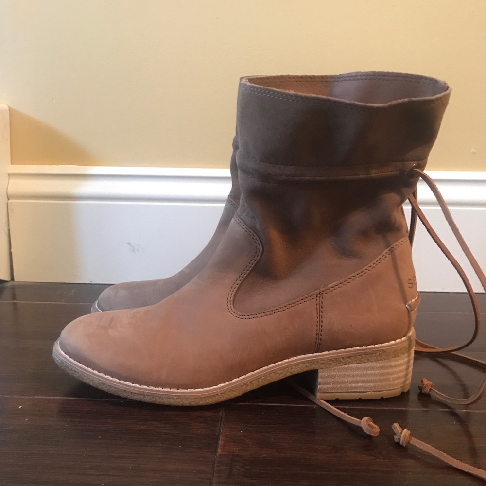 Sperry Boots